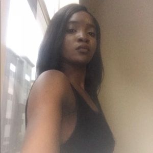 Meet your Posher, Yemi